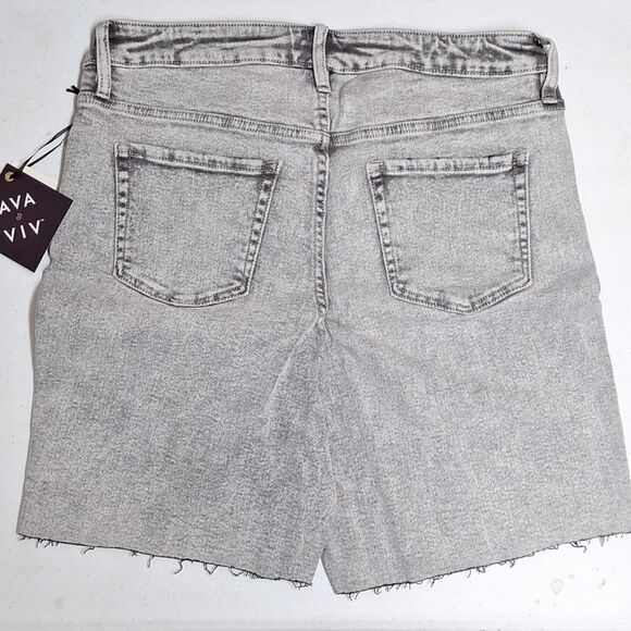 Ava & Viv Plus Size High-Rise Stretch Denim Jean Shorts Gray Acid Wash New! - Picture 2 of 9